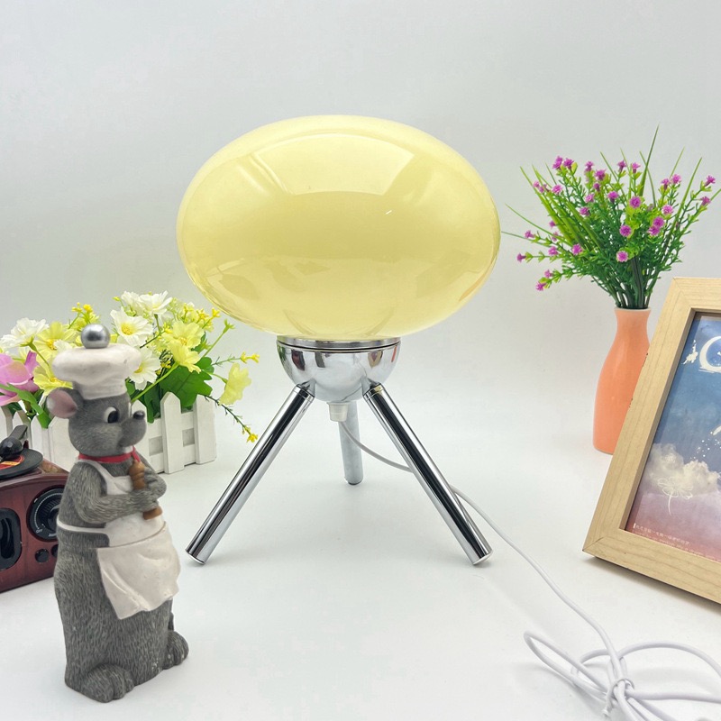 Настольная лампа в стиле Бауха – обзор и цена Mushroom Table Lamp